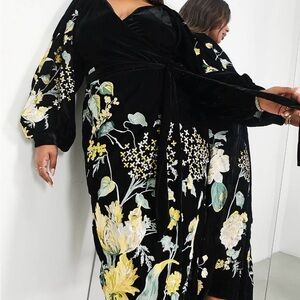 ASOS Curve Chintz Black Velvet Wrap Dress Yellow & Green Floral Embroidery 20